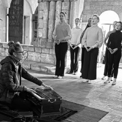 Magos Herrera trae a México la ópera “Primero Sueño” de Sor Juana tras su estreno en Nueva York