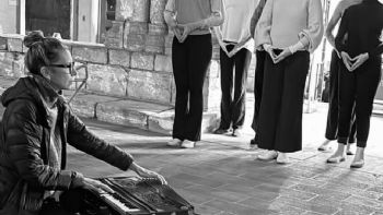 Magos Herrera trae a México la ópera “Primero Sueño” de Sor Juana tras su estreno en Nueva York