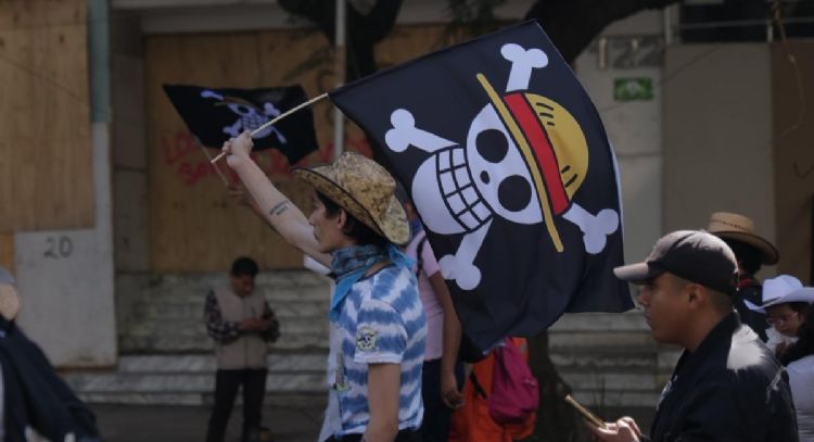 Llegan al Zócalo los primeros contingentes de la marcha de la Generación Z (EN VIVO)