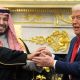 Tras años lejos de Washington, príncipe saudí recibe cálida bienvenida de Trump