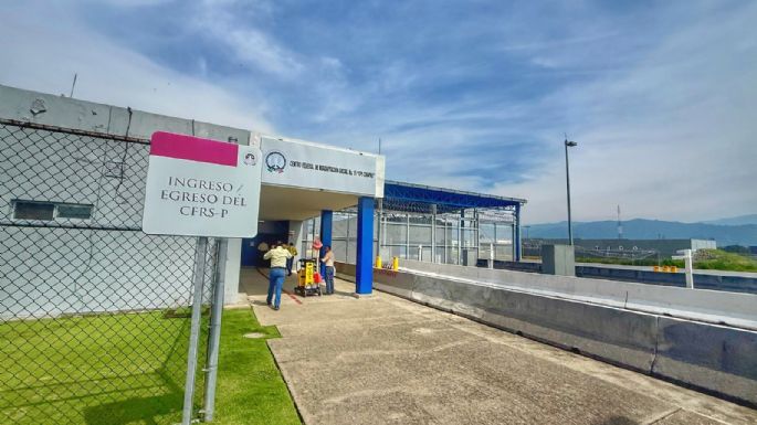 Nueve reos de alta peligrosidad son trasladados al Cefereso de Villa Comaltitlán, Chiapas