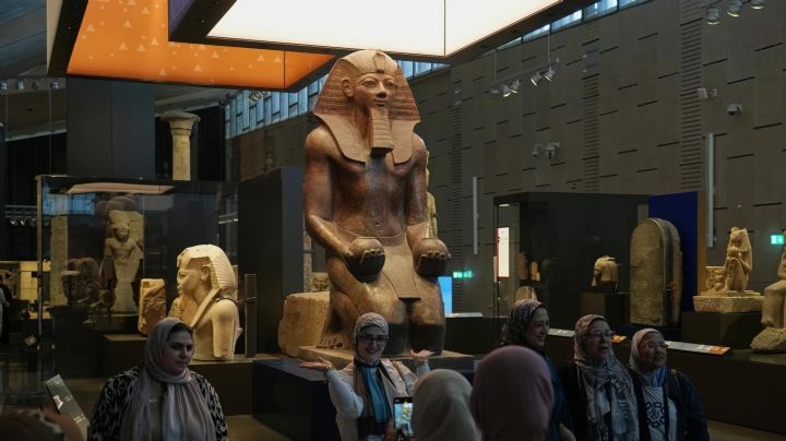Egipto inaugura un enorme museo nuevo dedicado a su antigua civilización