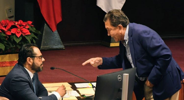 Diputado Héctor Yunes amenaza e insulta a secretario de finanzas en el Congreso de Veracruz (Video)