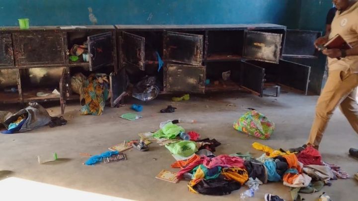 Hombres armados secuestran a más de 200 estudiantes y 12 profesores en escuela católica nigeriana