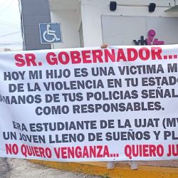 Marchan en Tabasco por homicidio de universitario presuntamente a manos de policías