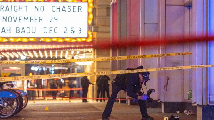 Muere al menos un adolescente y más de 10 de personas resultan heridas en dos tiroteos en Chicago