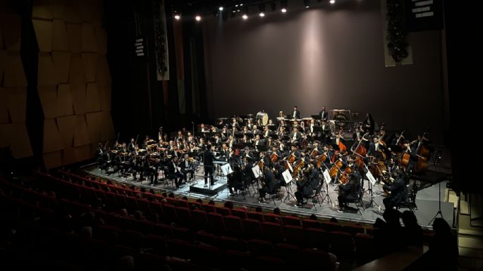 “En Michoacán somos luz”, el mensaje en el concierto de clausura del FMM ante violencia en el estado
