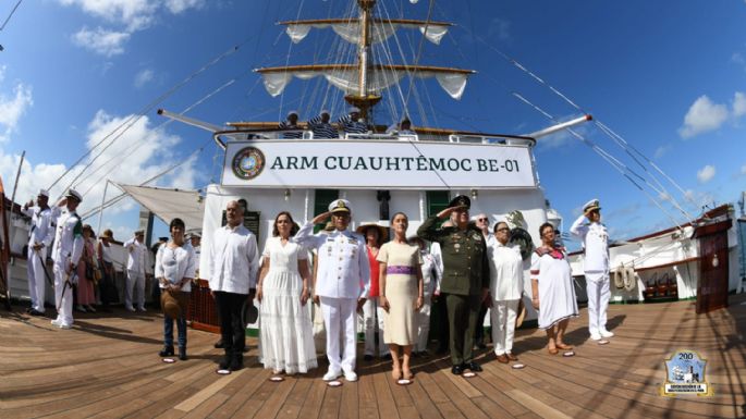 Sheinbaum visita el buque Cuauhtémoc y recuerda a marinos fallecidos en NY