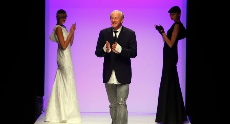 Paul Costelloe, diseñador de moda de la princesa Diana, muere a los 80 años