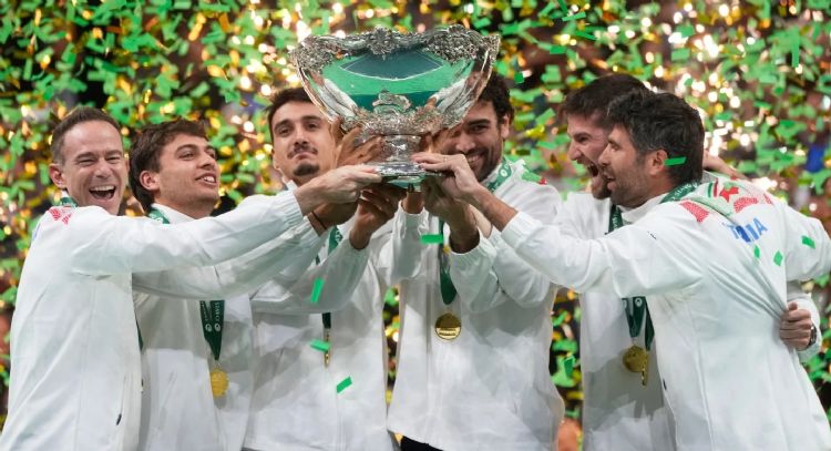 Italia gana la Copa Davis por tercer año consecutivo al vencer a España en la final