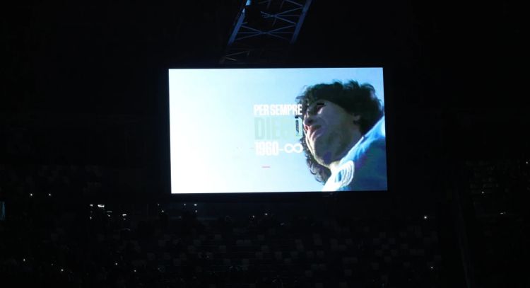 Afición del Napoli rinde homenaje a Diego Maradona en su quinto aniversario luctuoso