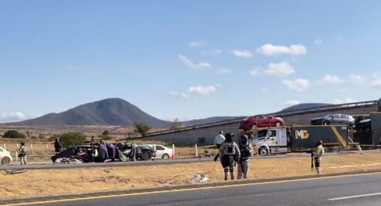 Choque en autopista Salamanca-León deja nueve fallecidos; dos eran menores