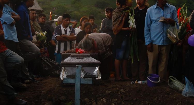 Tlachinollan revela disparidad entre datos oficiales y casos de violencia machista en La Montaña