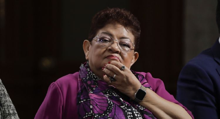 Ernestina Godoy asume la Fiscalía interina; la designa Gertz antes de renunciar