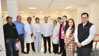 Gobernador Durazo construye Primer Hospital Universitario del país; supervisa llegada de equipamiento