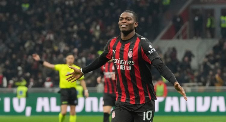 Milan vence 1-0 a la Lazio y lidera provisionalmente la Serie A