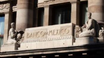 Impuestos se vuelven nueva preocupación para hacer negocios en México: Banxico