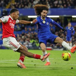 Chelsea se queda con 10 hombres, pero rescata el empate 1-1 contra el Arsenal