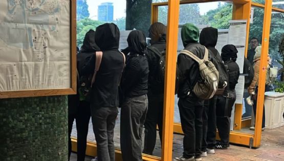 Encapuchados toman la Facultad de Química de la UNAM