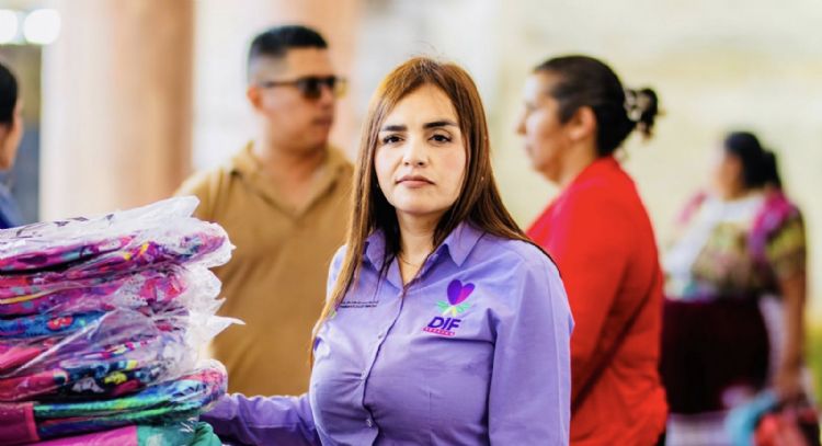 Escoltada por la Guardia Nacional, Grecia Quiroz, viuda de Carlos Manzo, se reúne con Sheinbaum