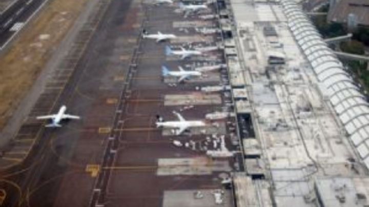 Las diferencias por rutas aéreas deben resolverse en el marco del T-MEC: Ebrard