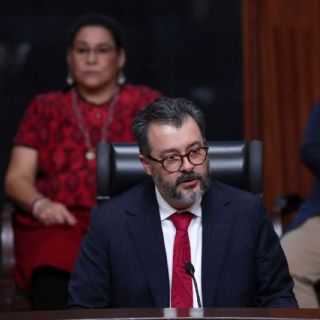 Asume el nuevo presidente del Tribunal Electoral con un guiño al movimiento fundado por AMLO