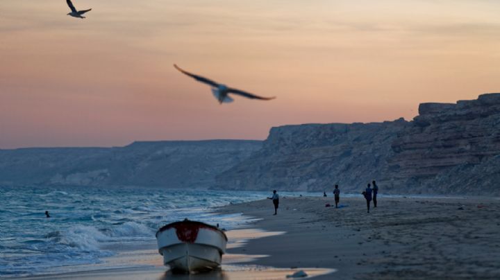 Piratas atacan barco con ametralladoras y granadas frente a costa de Somalia