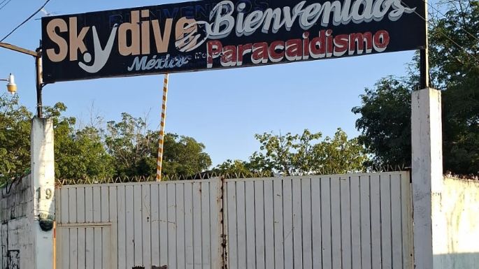 Muere mujer canadiense en accidente de paracaidismo en Tequesquitengo