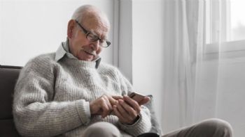 La soledad y la brecha tecnológica: Claves por las que aumentan las estafas a adultos mayores