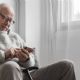 La soledad y la brecha tecnológica: Claves por las que aumentan las estafas a adultos mayores