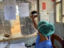 Secretaría de Salud emite aviso preventivo a quienes viajen al Congo y a Uganda por brote de ébola