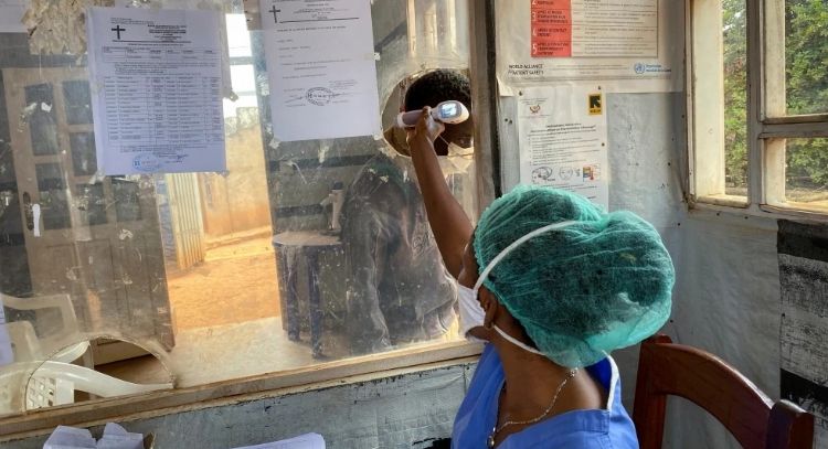 Secretaría de Salud emite aviso preventivo a quienes viajen al Congo y a Uganda por brote de ébola