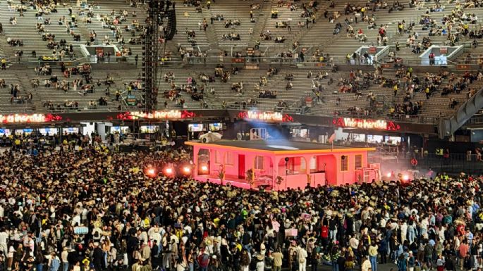 Entre la polémica de “La casita” y el comercio ambulante, la primera de ocho fechas de Bad Bunny