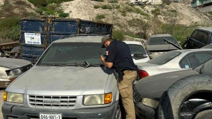 Fiscalía de BC asegura más de 200 vehículos en dos cateos en Tijuana