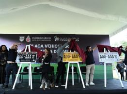 Presentan las placas vehiculares conmemorativas de la Copa del Mundo 2026