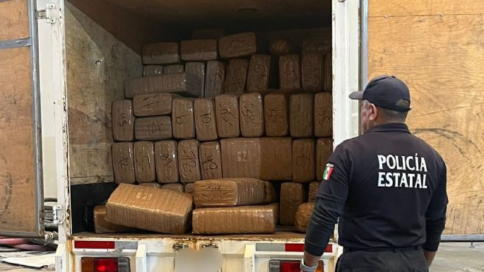 Aseguran 676 kilos de marihuana, cuatro de cocaína y 35 mil litros de hidrocarburos en Coahuila