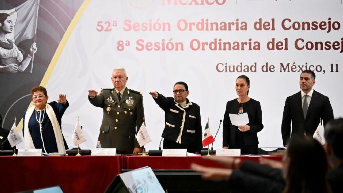 Ernestina Godoy ofrece transformar a la FGR; anuncia plan estratégico