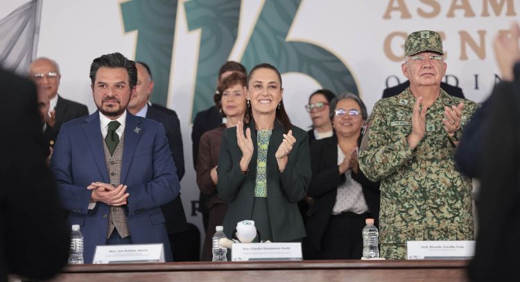 IMSS destaca crecimiento de camas de hospital y centros de salud “sin endeudarnos”