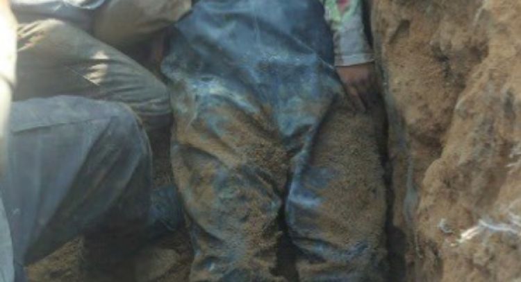 Rescatan a trabajadores atrapados tras deslave de tierra en Ecatepec