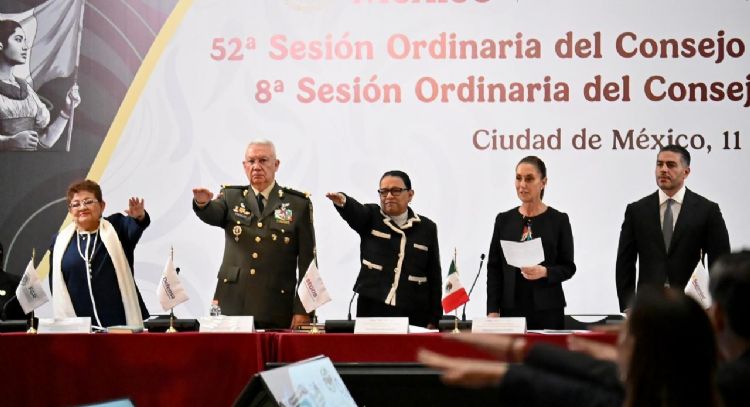 Ernestina Godoy ofrece transformar a la FGR; anuncia plan estratégico