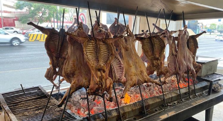 Nuevo León en fuera de lugar: restauranteros se quedan sin cabrito para el Mundial