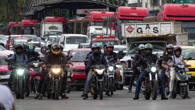 Boom motero en CDMX: 613% más motocicletas, millones en recaudación y más accidentes
