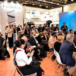 Luchan los libreros por la Tasa Cero para rescatar al sector