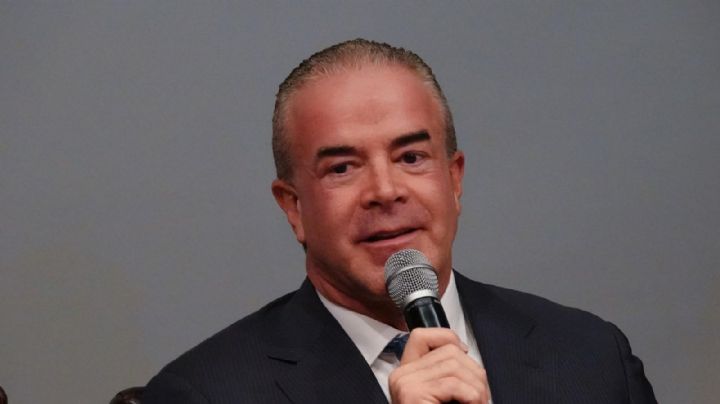 Miss Universo sale de México en medio de investigación por huachicol contra Raúl Rocha