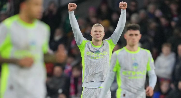 Manchester City golea 3-0 al Crystal Palace y recorta distancia con el Arsenal en la tabla general