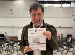 Fernández Noroña presume donación a Cuba... pero la transferencia fue devuelta en segundos