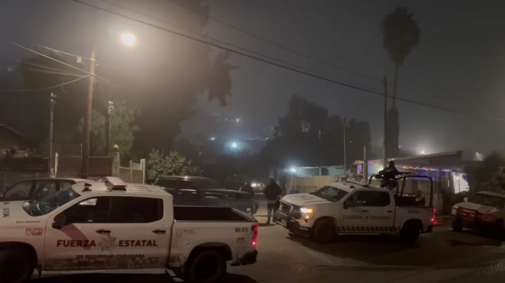 Tiran cuerpos de dos mujeres con cables alrededor del cuello en Tijuana