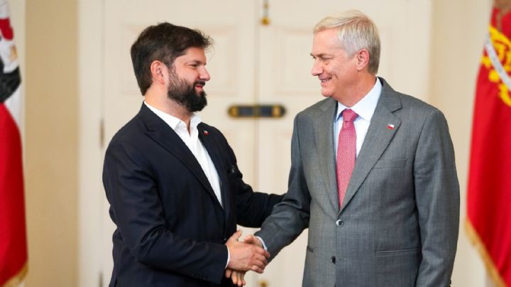 Boric y el ultraderechista Kast se reúnen para afinar los detalles de la transición en Chile