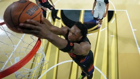 Knicks ganan la Copa NBA tras remontar y vencer a Spurs 124-113