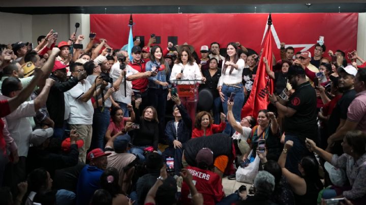 La candidata oficialista hondureña acusa al CNE de sucumbir ante el "fraude" y la "imposición extranjera"